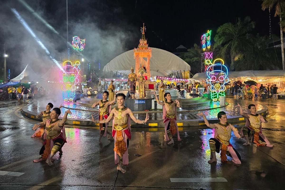 ยิ่งใหญ่ ! งานวัฒนธรรมสัมพันธ์ มรภ.สงขลา “ตำนานโนรา เบญจคีตาทักษิณาดุริยางค์” สืบสานรากเหง้าวัฒนธรรมคู่ท้องถิ่นภาคใต้